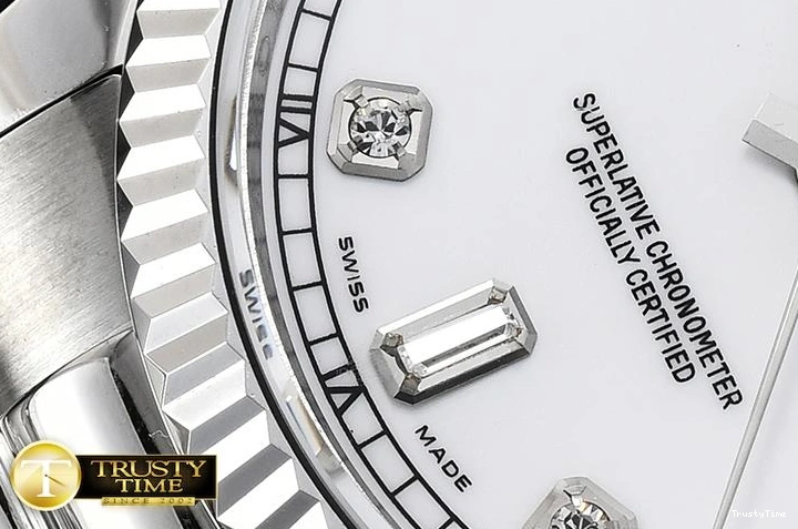 1207 RDD0214D – DayDate 36mm Elegant 683